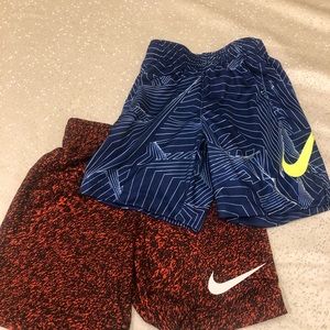 2 pairs of Nike 3T dry fit toddler shirt